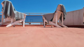 Santa Luzia Casa Girassol, Tavira sea view, 2 minutes to Beach Ferry
